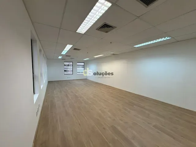 Sala para alugar, no bairro Pinheiros em São Paulo