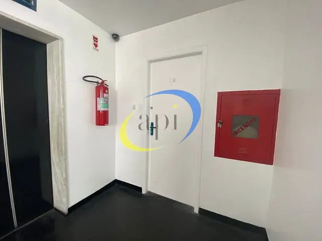 Sala à venda, no bairro Copacabana em Rio de Janeiro