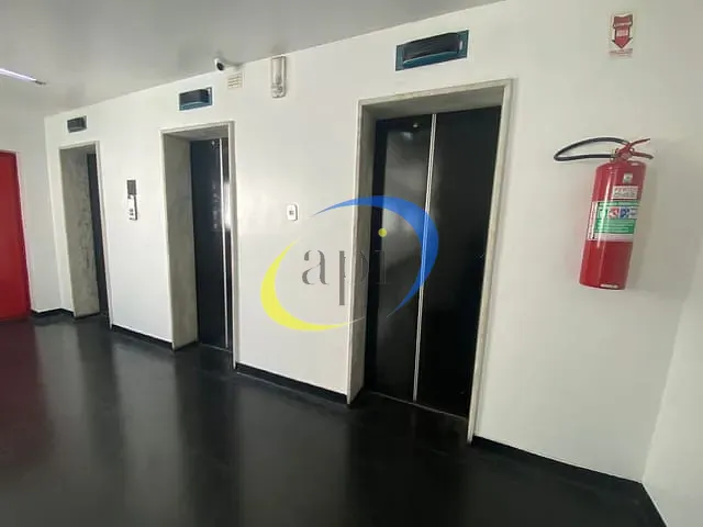 Sala à venda, no bairro Copacabana em Rio de Janeiro