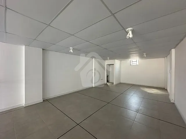 Loja com 154m², para alugar, no bairro Canabarro em Teutônia