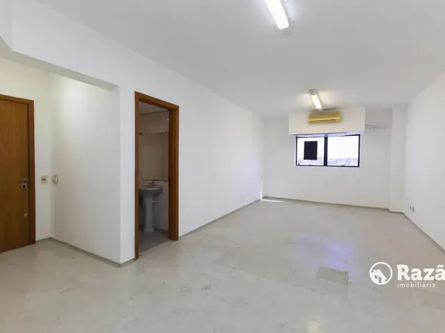 Sala para alugar, no bairro Centro em Curitiba