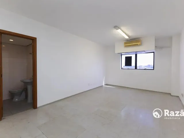 Sala para alugar, no bairro Centro em Curitiba
