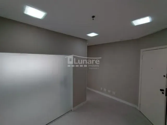 Sala com 24m², para alugar, no bairro Centro em Mogi das Cruzes