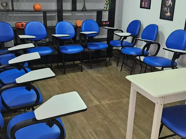 Sala para alugar, no bairro Vila Adyana em São José dos Campos
