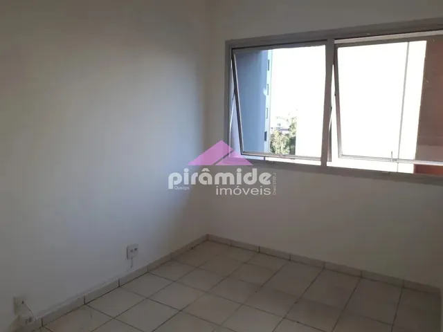 Sala com 34m², à venda, no bairro Centro em São José Dos Campos