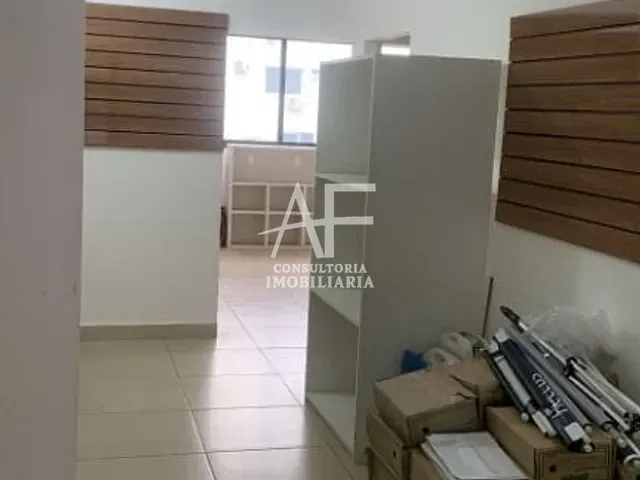 Sala com 56m², para alugar, no bairro Centro em Taubaté