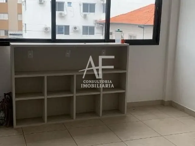 Sala com 56m², para alugar, no bairro Centro em Taubaté