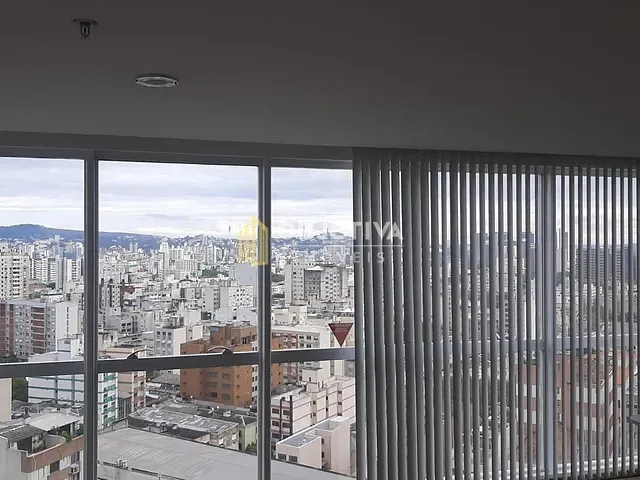 Sala com 73m², à venda, no bairro Centro Histórico em Porto Alegre