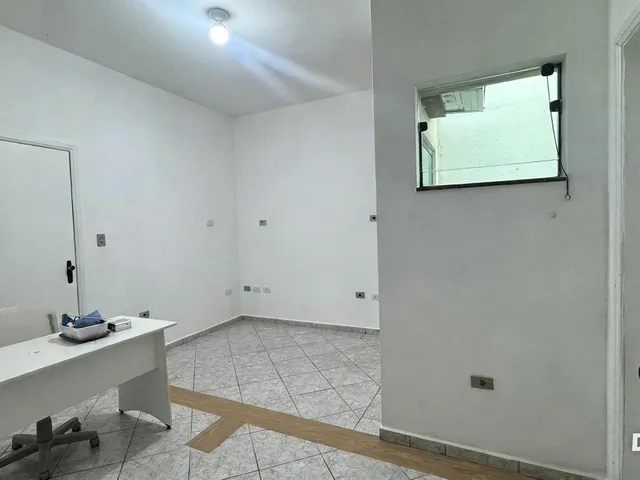 Sala para alugar, no bairro São Benedito em Pindamonhangaba