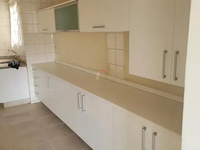 Sala com 60m², para alugar, no bairro Centro em Londrina