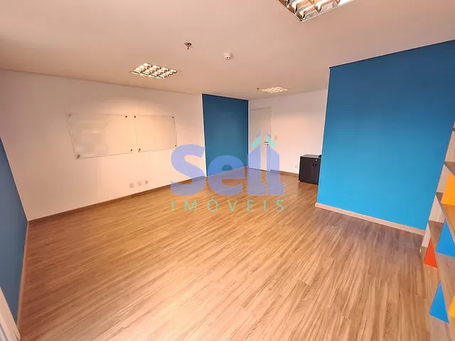 Sala à venda, no bairro Barra Funda em São Paulo