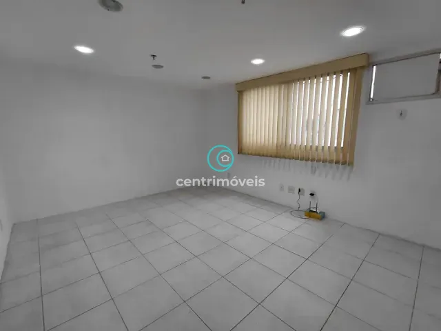 Sala com 29m², à venda, no bairro Tijuca em Rio de Janeiro