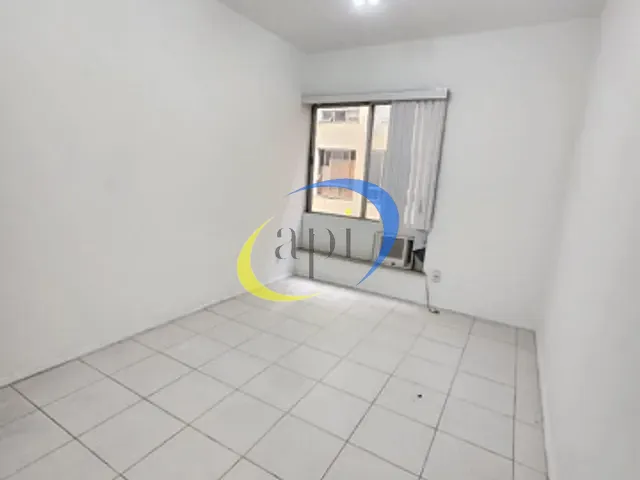 Sala com 30m², à venda, no bairro Copacabana em Rio de Janeiro
