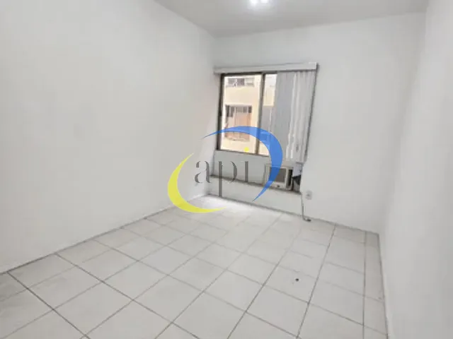 Sala com 30m², à venda, no bairro Copacabana em Rio de Janeiro