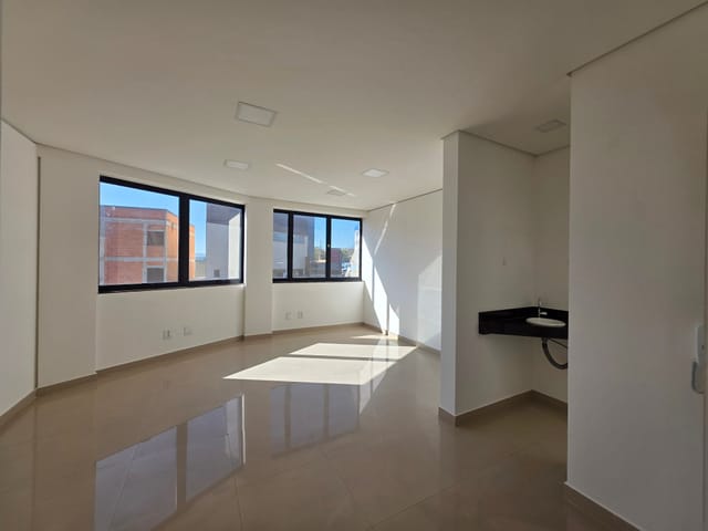 Sala para alugar, no bairro Portais (Polvilho) em Cajamar