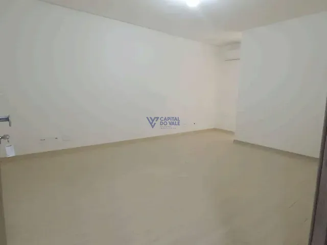 Sala à venda, no bairro Parque Residencial Aquarius em São José dos Campos