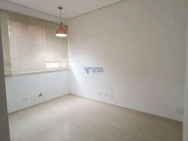 Sala à venda, no bairro Parque Residencial Aquarius em São José dos Campos