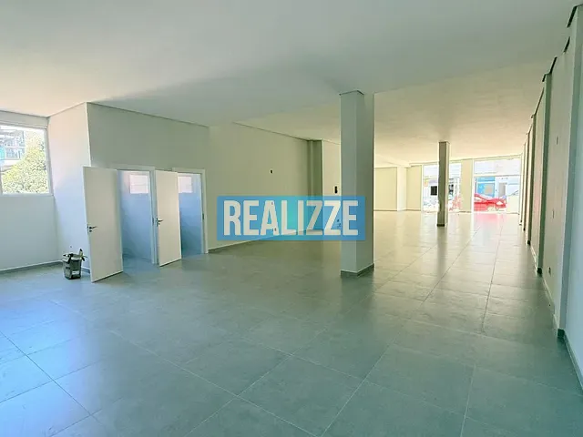 Sala para alugar, no bairro Centro em Marau