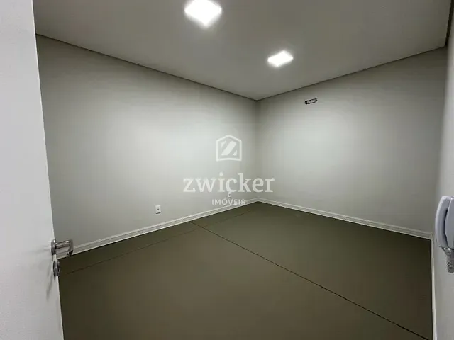 Sala com 15m², para alugar, no bairro Jardim América em Bauru