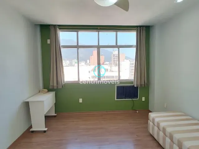 Sala com 24m², para alugar, no bairro Tijuca em Rio de Janeiro