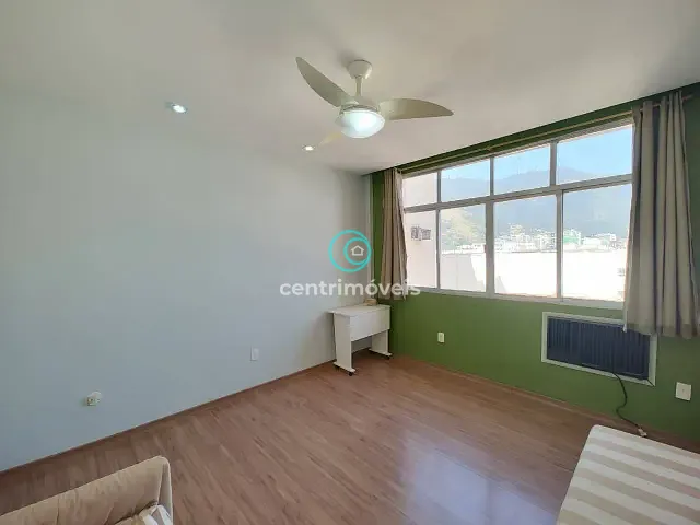 Sala com 24m², para alugar, no bairro Tijuca em Rio de Janeiro