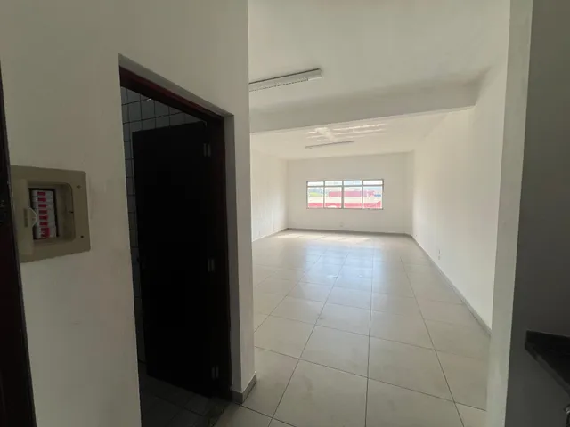 Sala com 40m², para alugar, no bairro Portais (Polvilho) em Cajamar