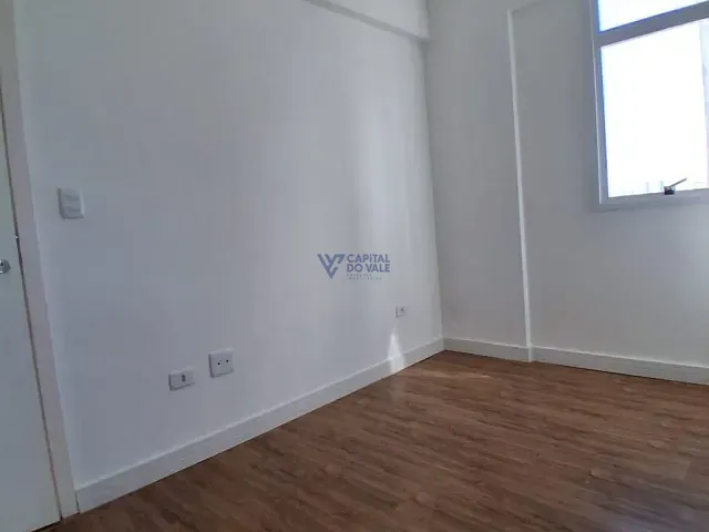 Sala à venda, no bairro Parque Residencial Aquarius em São José dos Campos