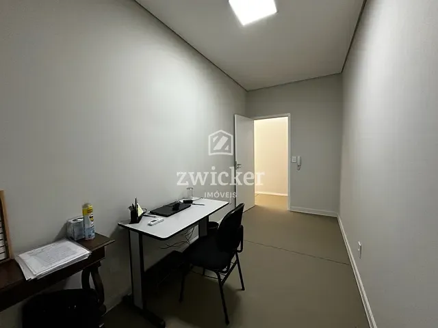Sala com 9m², para alugar, no bairro Jardim América em Bauru