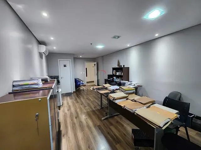 Sala à venda, no bairro Gleba Fazenda Palhano em Londrina
