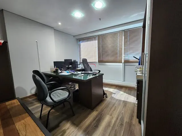 Sala à venda, no bairro Gleba Fazenda Palhano em Londrina