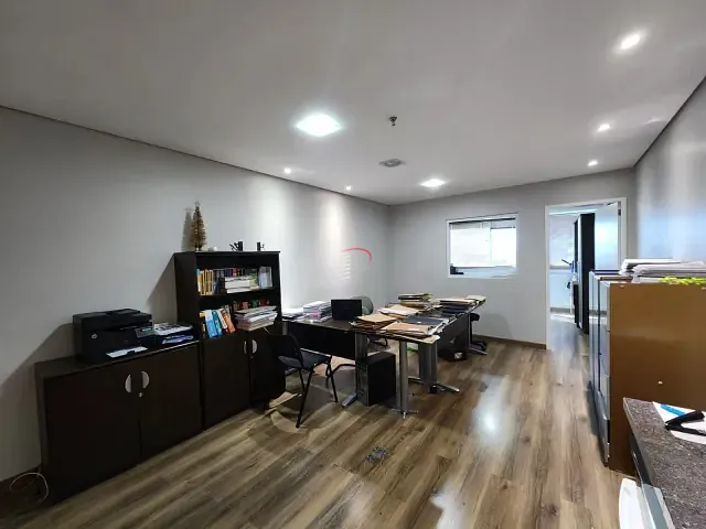 Sala à venda, no bairro Gleba Fazenda Palhano em Londrina