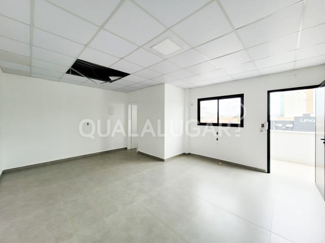 Sala para alugar, no bairro Centro em Tubarão