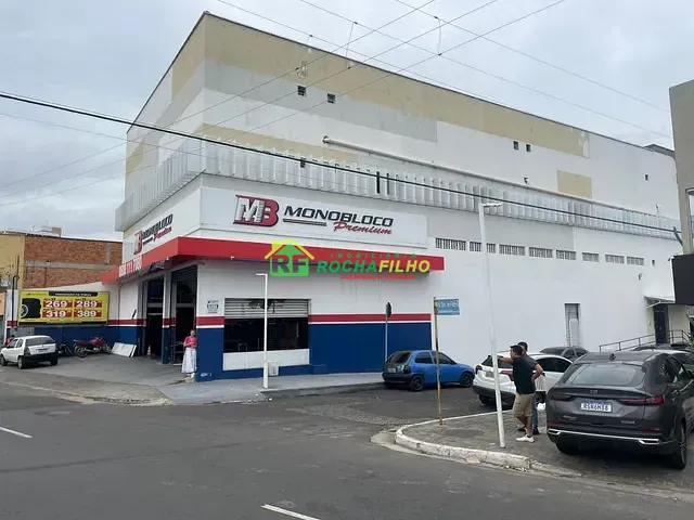 Sala com 31m², para alugar, no bairro Fátima em Teresina