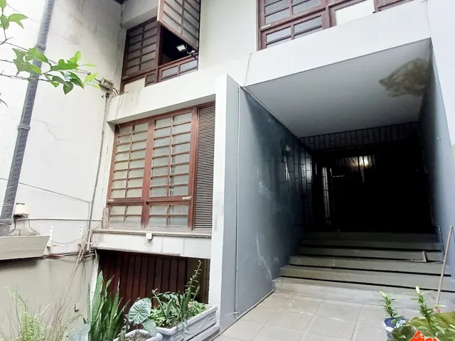 Sala 3 quartos e 4 banheiros, para alugar, no bairro Batista Campos em Belem