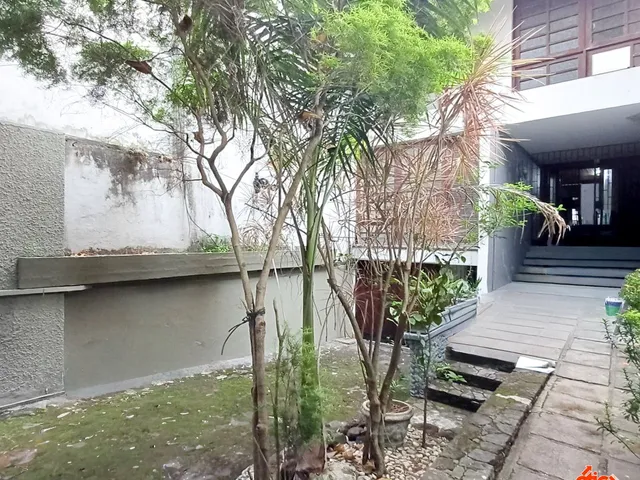 Sala 3 quartos e 4 banheiros, para alugar, no bairro Batista Campos em Belem