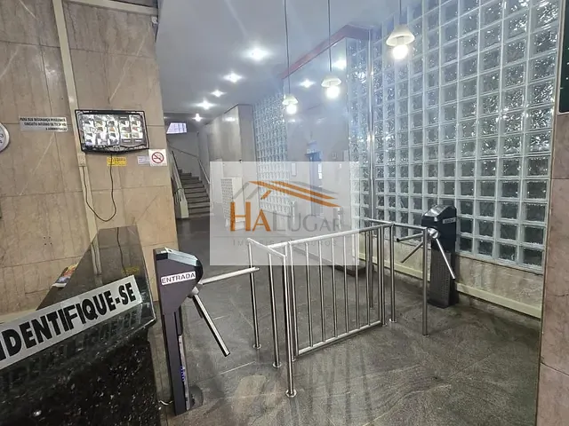 Sala à venda ou para alugar, no bairro Centro em Belo Horizonte