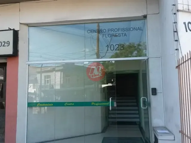 Sala com 48m², para alugar, no bairro Moinhos de Vento em Porto Alegre
