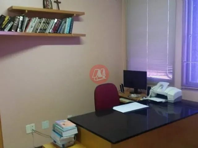 Sala com 48m², para alugar, no bairro Moinhos de Vento em Porto Alegre
