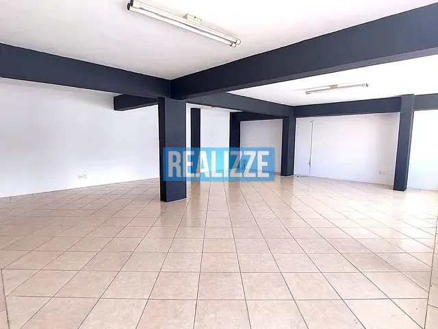 Sala para alugar, no bairro Centro em Marau