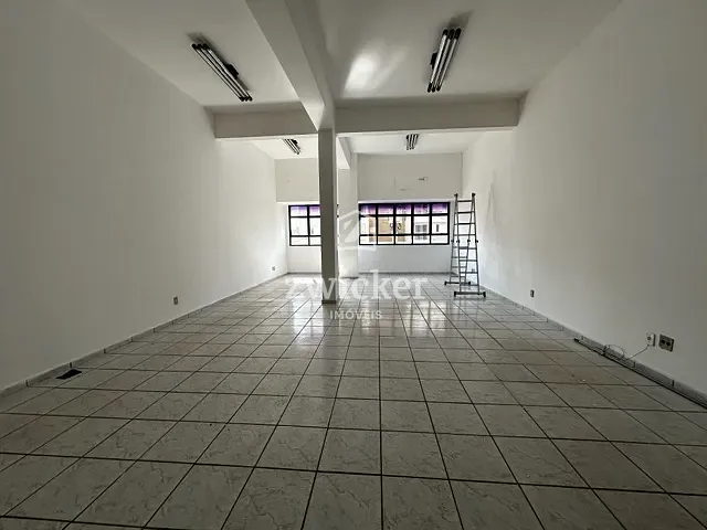 Sala com 105m², à venda ou para alugar, no bairro Jardim Infante Dom Henrique em Bauru