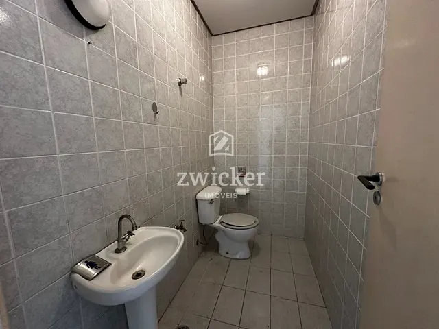 Sala com 105m², à venda ou para alugar, no bairro Jardim Infante Dom Henrique em Bauru