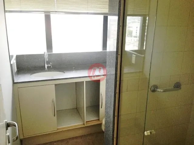 Sala com 70m², à venda, no bairro Auxiliadora em Porto Alegre
