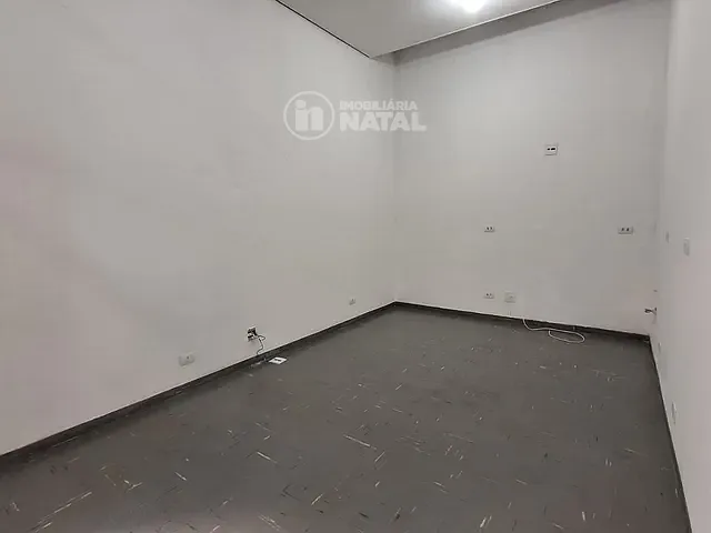 Sala com 26m², para alugar, no bairro Centro em Londrina