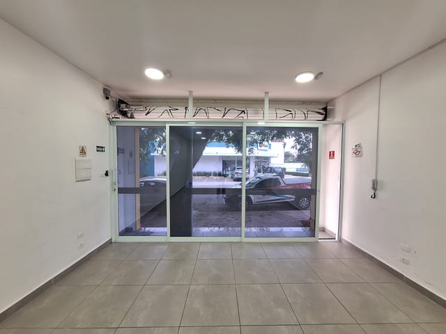 Foto do Loja - Loja Reformada TÉRREO, 48 m² Vão livre, Pompéia | Sell Imóveis