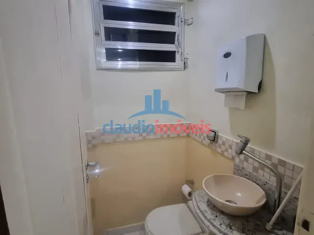 Sala à venda, no bairro Centro em Barra Mansa