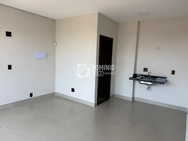 Sala para alugar, no bairro São Benedito em Uberaba