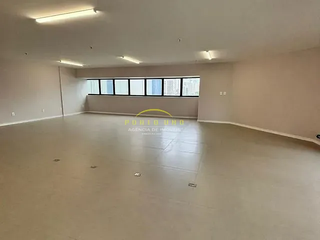 Sala para alugar, no bairro Caminho das Árvores em Salvador