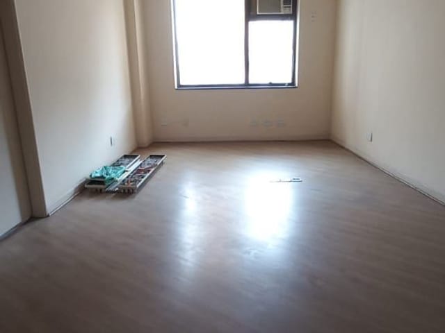 Sala com 30m², para alugar, no bairro Centro em Rio de Janeiro
