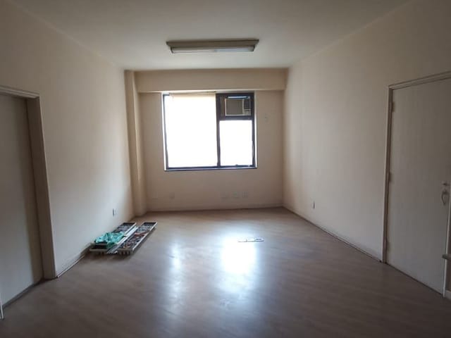 Sala com 30m², para alugar, no bairro Centro em Rio de Janeiro
