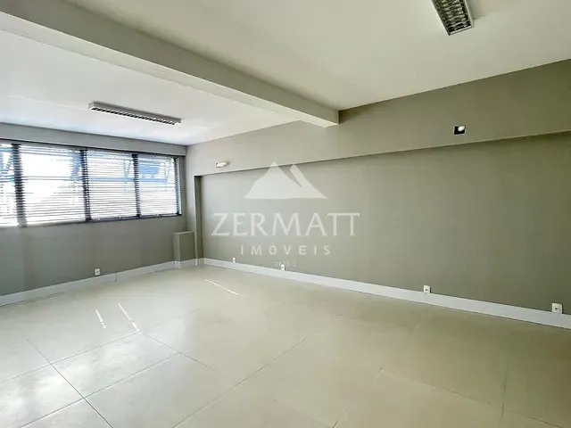 Sala com 50m², para alugar, no bairro Centro em Blumenau